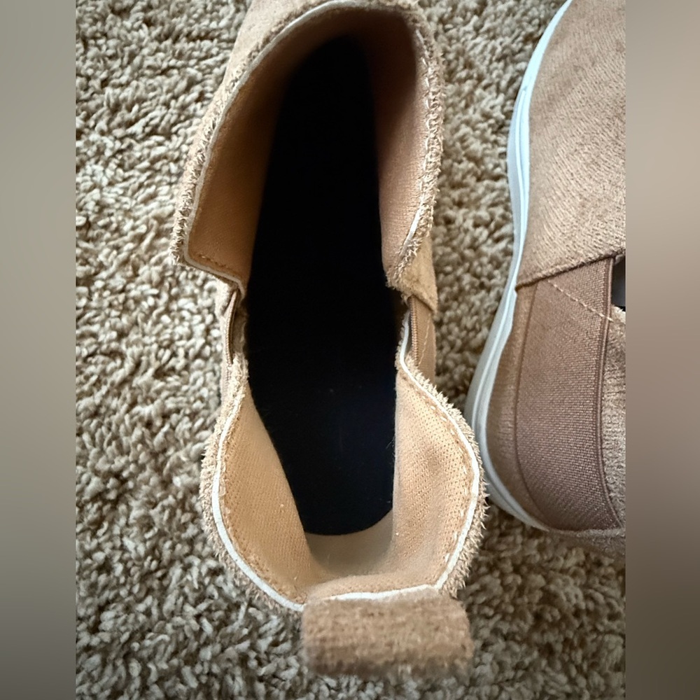 Lightweight Slip-On Ankle Boots | Neutral Tan | Women’s Size 7 - Picture 6 of 7